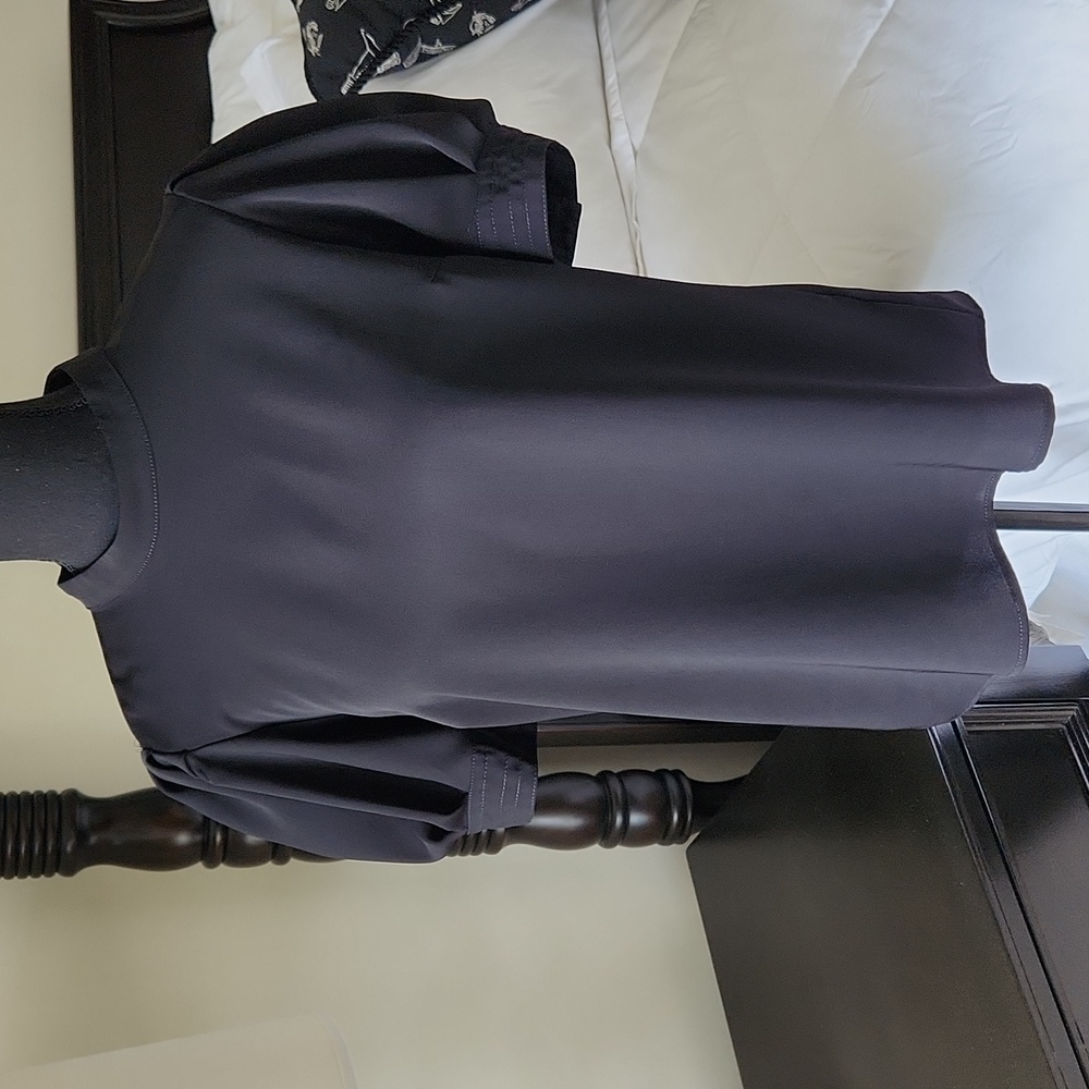 Express Black Top